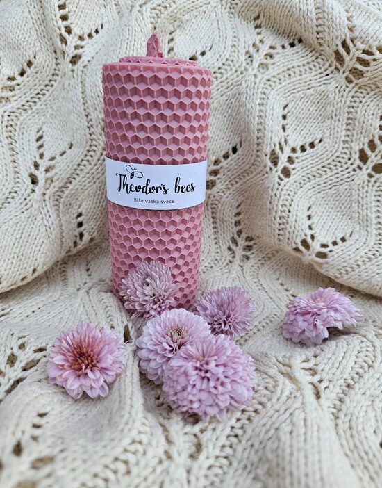 M Bišu vaska svece  ⌀ 4,5 x 12,5 cm, Burn Time: 6 hours.